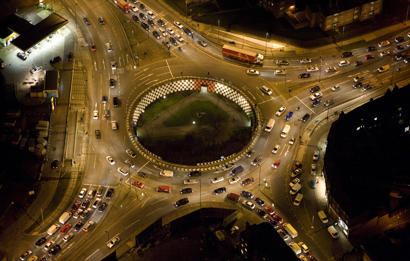 Illustration for article titled Spectacular Night Photography of London Causes Awe, Vertigo
